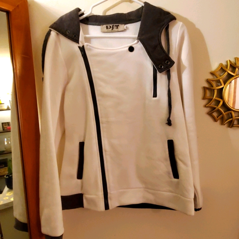 White Side Zip